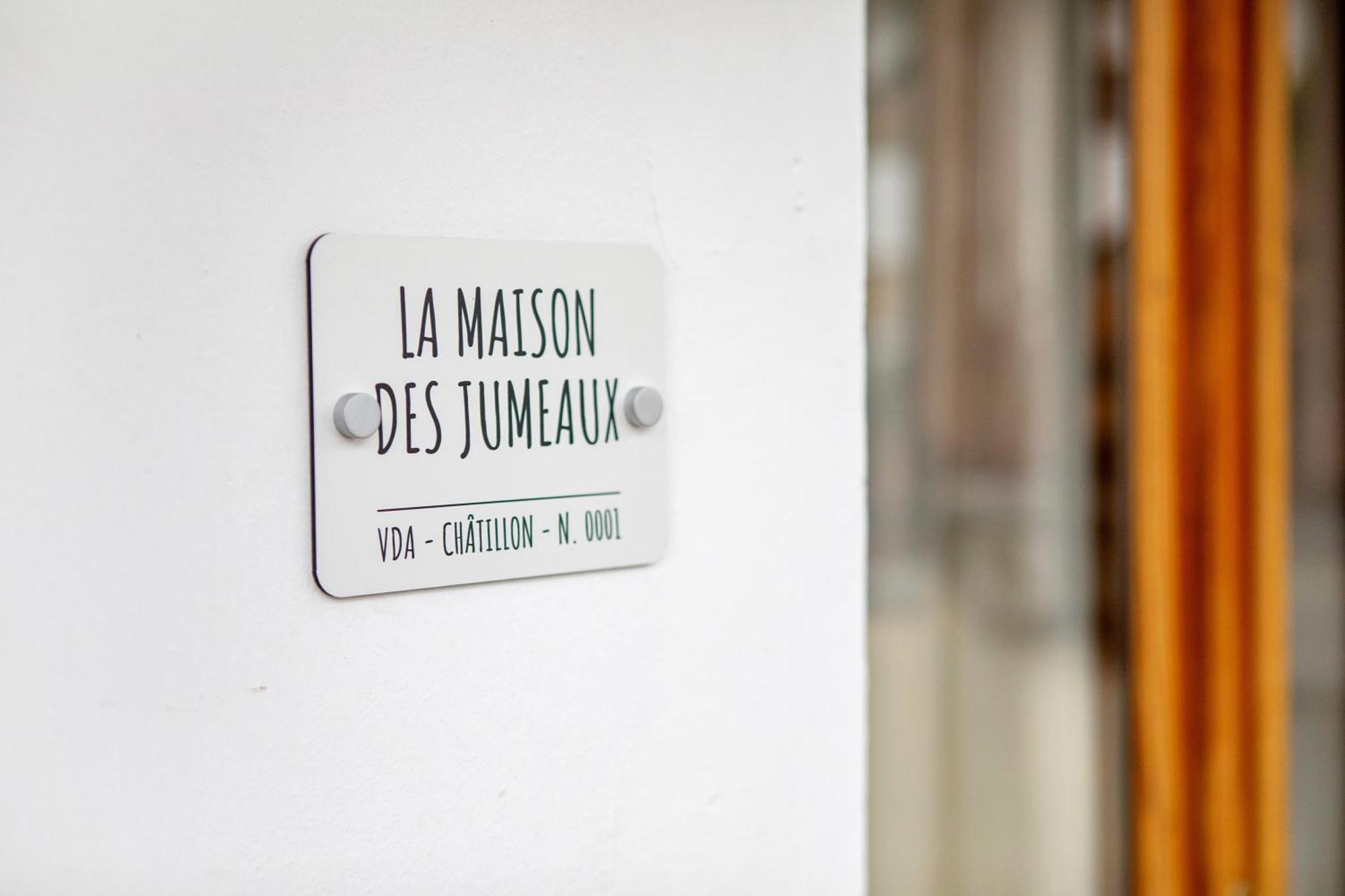 La Maison Des Jumeaux Châtillon Esterno foto